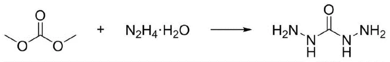 Hydrazinolysis reaction of dimethyl carbonate to form carbohydrazide